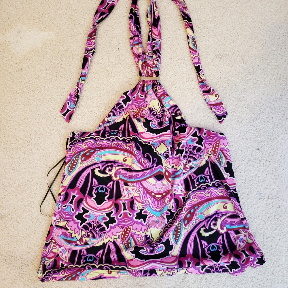 Halter top.